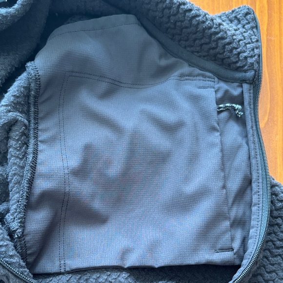 Patagonia Women’s R1 Air Fleece Zip Neck Pullover Black Recycled Size Large - Picture 7 of 14